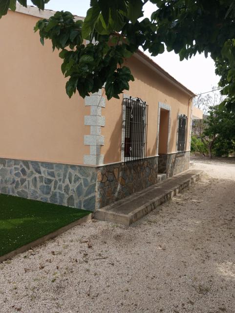 Country house in Redovan , Inland South