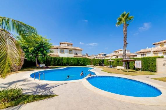 Orihuela Costa, Lomas De Cabo Roig, Southwest townhouse with large garden